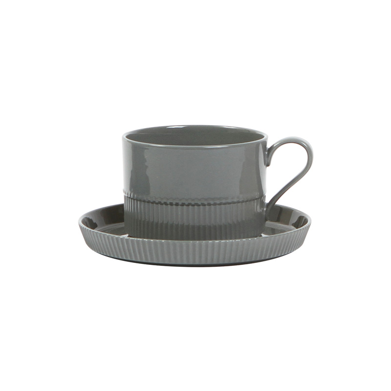 TE-194, Juego de té, incluye taza con plato fabricados en porcelana, con detalle en rayas y diseño glowy.