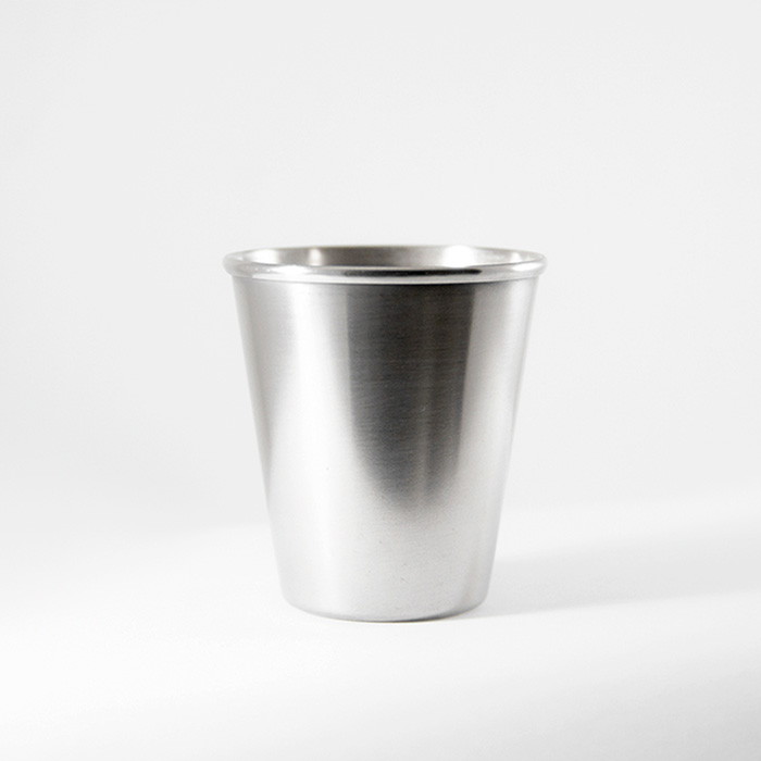 60671, Vaso de acero inoxidable con capacidad de 70 ml.